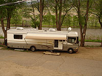 RV Riverside Parking at Banderas